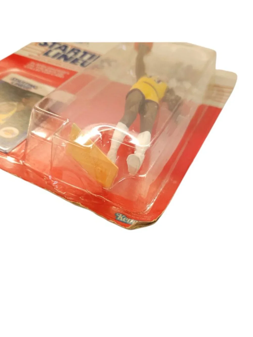 1988 Kenner Starting Lineup Kareem Abdul-Jabbar LA Lakers Figure Card NOC Sealed
